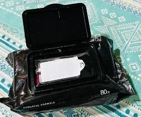 Natural Sneaker & Shoe Cleaner Wipes – Effortless Cleaning, Anytime, Anywhere!